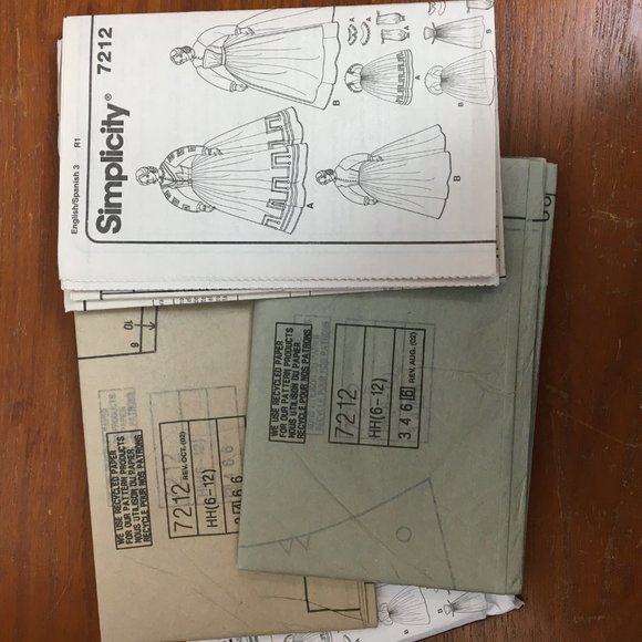 Simplicity 7212 Civil War Dress Gown 1860’s Costume Pattern NWT - Picture 3 of 3